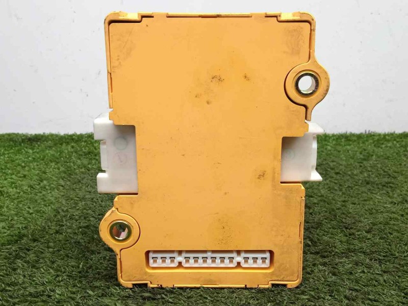 Recambio de modulo electronico para lexus is200 (gxe10) sport cross referencia OEM IAM 8922153100-2440000400  