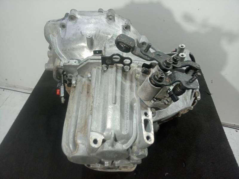 Recambio de caja cambios para kia carens (un) 2.0 crdi referencia OEM IAM S720J0 6.VELOCIDADES MANUAL