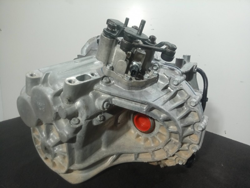 Recambio de caja cambios para kia carens (un) 2.0 crdi referencia OEM IAM S720J0 6.VELOCIDADES MANUAL