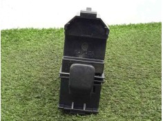 Recambio de mando elevalunas trasero derecho para lexus is200 (gxe10) sport cross referencia OEM IAM 8403053010C0  