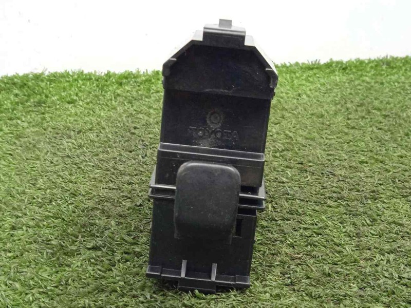 Recambio de mando elevalunas trasero derecho para lexus is200 (gxe10) sport cross referencia OEM IAM 8403053010C0  