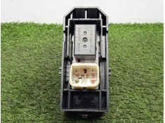 Recambio de mando elevalunas trasero izquierdo para lexus is200 (gxe10) sport cross referencia OEM IAM 8403053010C0   2