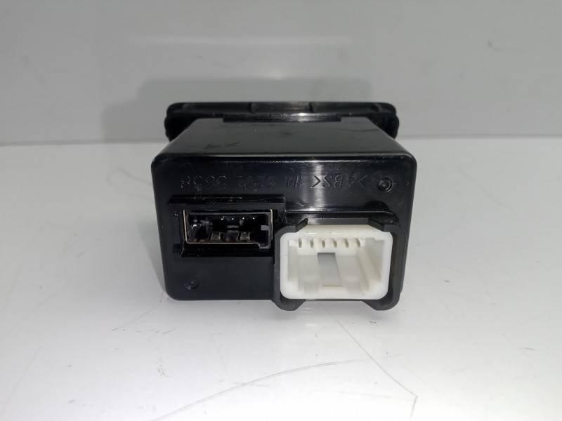 Recambio de interruptor para hyundai ix35 1.7 crdi cat referencia OEM IAM 2S500TAN-961102S500TAN ENTRADA.USB 