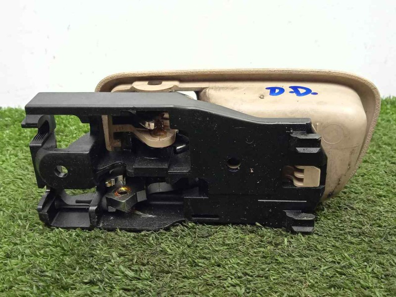 Recambio de maneta interior delantera derecha para lexus is200 (gxe10) sport cross referencia OEM IAM   