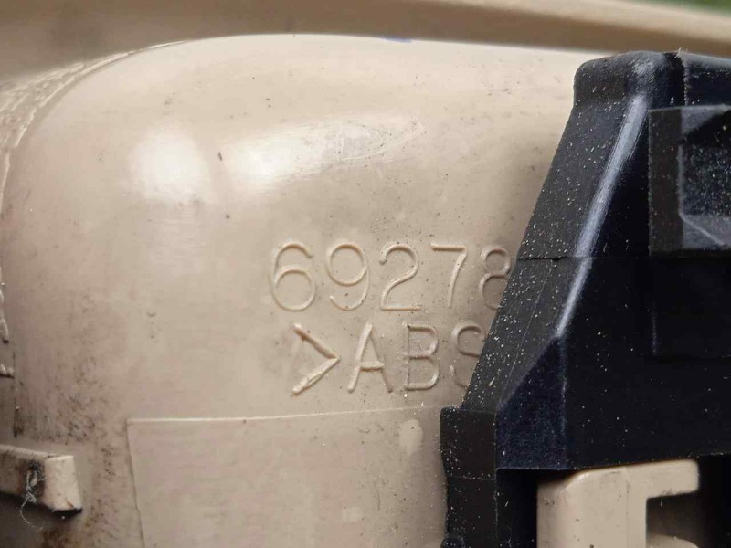 Recambio de maneta interior trasera izquierda para lexus is200 (gxe10) sport cross referencia OEM IAM 6920630150  