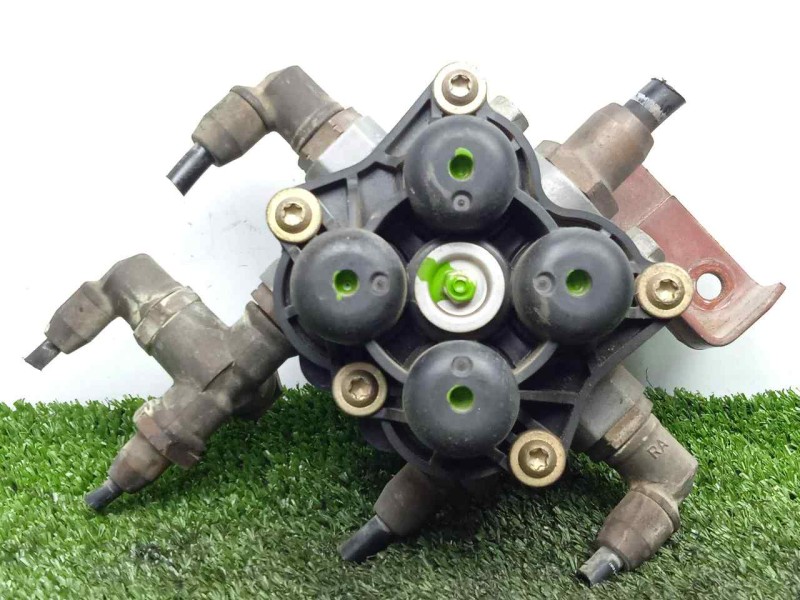 Recambio de valvula aire adicional para iveco eurocargo 5.9 diesel referencia OEM IAM 98400429-500319370-K019909-AE4646  