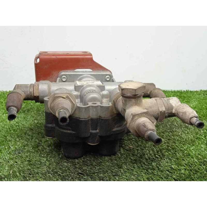 Recambio de valvula aire adicional para iveco eurocargo 5.9 diesel referencia OEM IAM 98400429-500319370-K019909-AE4646  