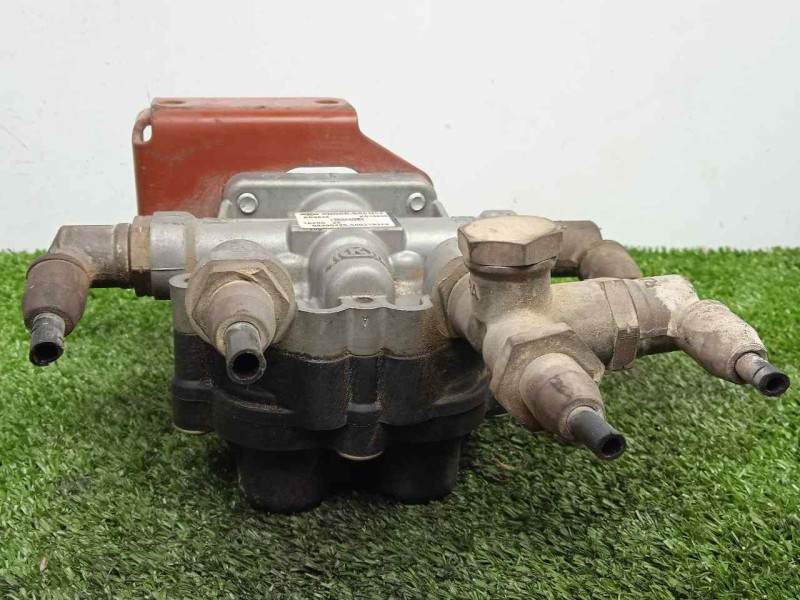 Recambio de valvula aire adicional para iveco eurocargo 5.9 diesel referencia OEM IAM 98400429-500319370-K019909-AE4646  