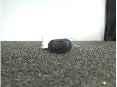 Recambio de mando elevalunas delantero derecho para opel corsa c 1.2 16v cat (z 12 xe / lw4) referencia OEM IAM 13363102-2440920