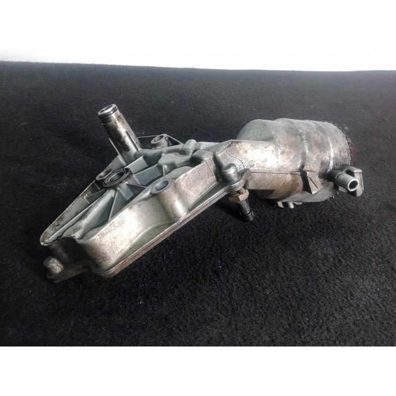 Recambio de soporte filtro aceite para opel astra gtc 1.9 cdti referencia OEM IAM 6740230110  