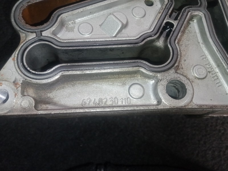 Recambio de soporte filtro aceite para opel astra gtc 1.9 cdti referencia OEM IAM 6740230110  