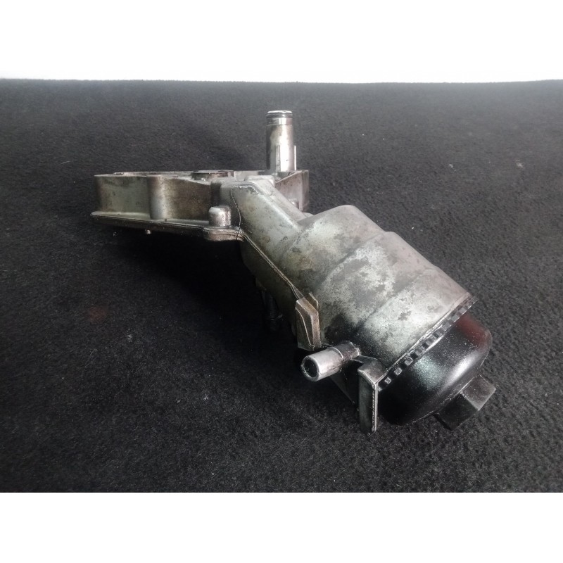 Recambio de soporte filtro aceite para opel astra gtc 1.9 cdti referencia OEM IAM 6740230110  