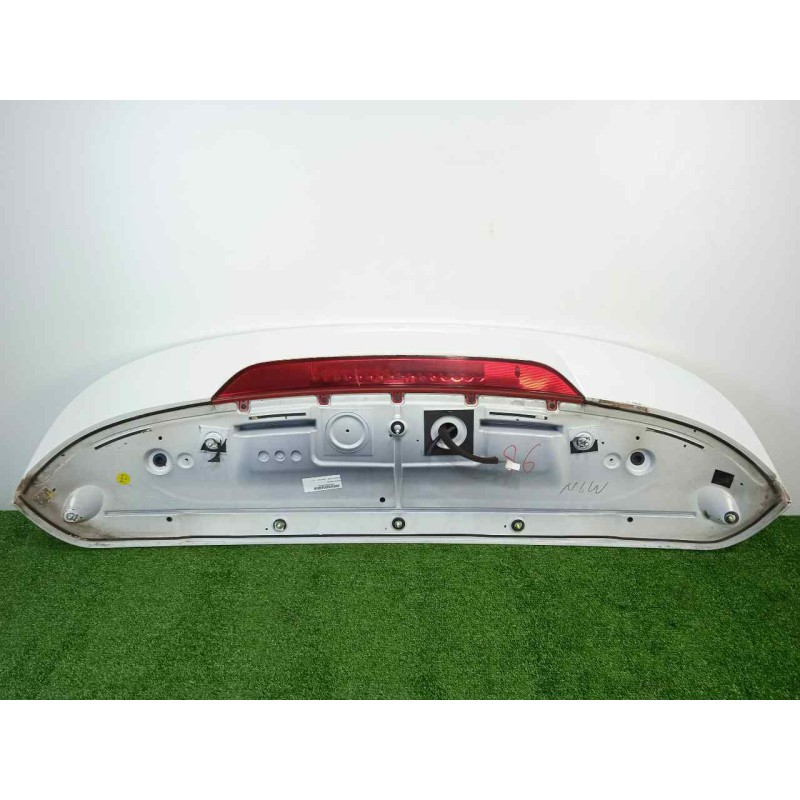 Recambio de aleron trasero para hyundai i40 cw 1.7 crdi cat referencia OEM IAM 872103Z000 LUZ.FRENO.INCLUIDA 