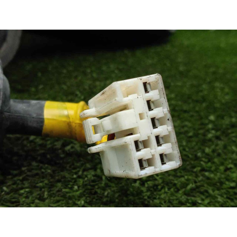 Recambio de retrovisor derecho para kia carens (un) 2.0 crdi referencia OEM IAM SINREFERENCIA ELECTRICO - 7.CABLES NEGRO
