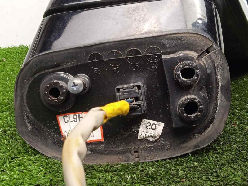 Recambio de retrovisor derecho para kia carens (un) 2.0 crdi referencia OEM IAM SINREFERENCIA ELECTRICO - 7.CABLES NEGRO