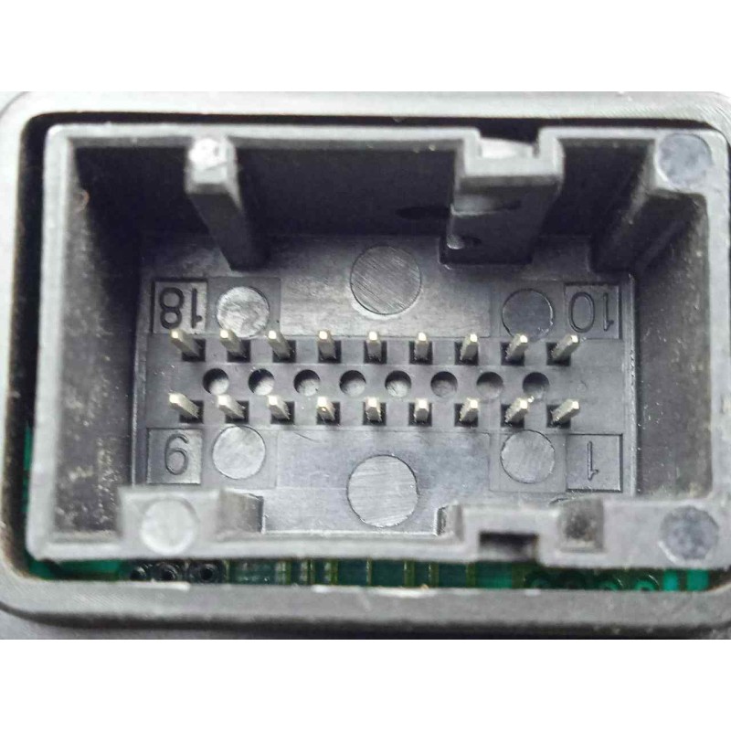 Recambio de cuadro instrumentos para iveco daily furgón 2.3 diesel cat referencia OEM IAM 5801815717  