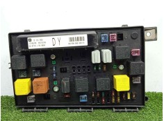 Recambio de caja reles / fusibles para opel astra h berlina 1.7 16v cdti referencia OEM IAM 5DK00866831-13181658  