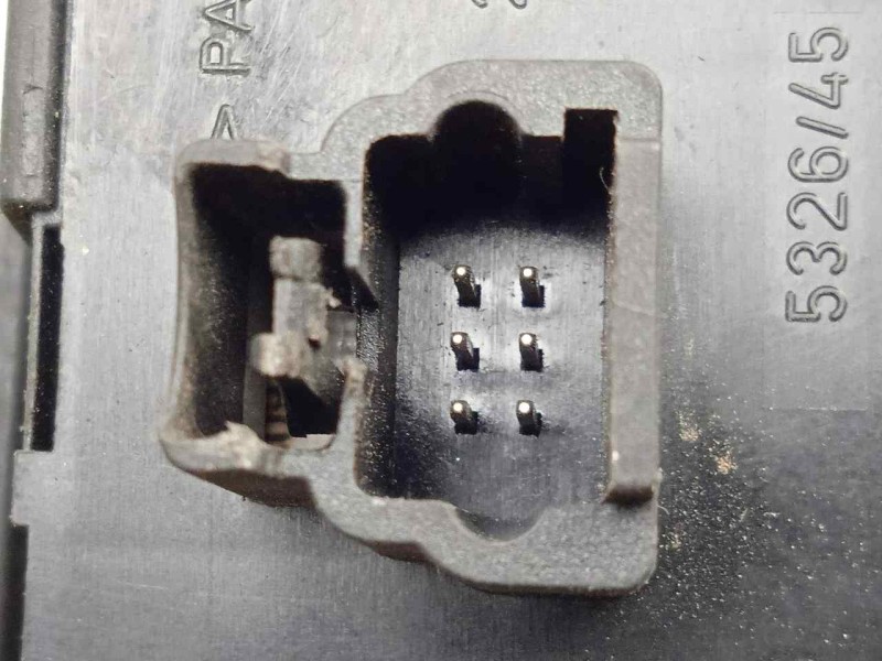 Recambio de mando elevalunas delantero izquierdo para peugeot 407 1.6 hdi referencia OEM IAM 96468704XT 4.BOTONES 