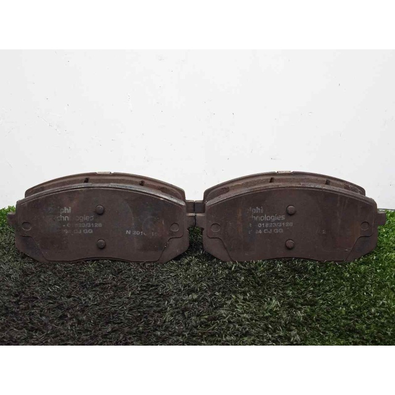 Recambio de pastillas frenos delanteras para hyundai i40 cw 1.7 crdi cat referencia OEM IAM 581013ZA10 Ø DISCO: 300MM 