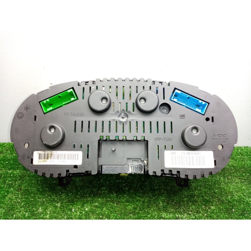 Recambio de cuadro instrumentos para seat leon (1m1) 1.6 referencia OEM IAM 1M0920820A-110080013002 VDO 2.CONECTORES