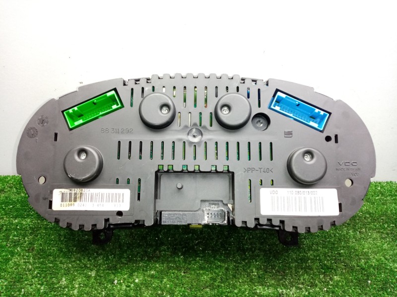 Recambio de cuadro instrumentos para seat leon (1m1) 1.6 referencia OEM IAM 1M0920820A-110080013002 VDO 2.CONECTORES