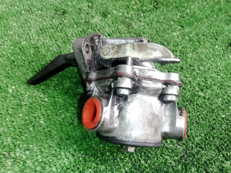 Recambio de bomba combustible para man m 2000 l/m 2000 m 14.xxx e2 6.9 diesel referencia OEM IAM 7136548 BOMBA GASOIL 