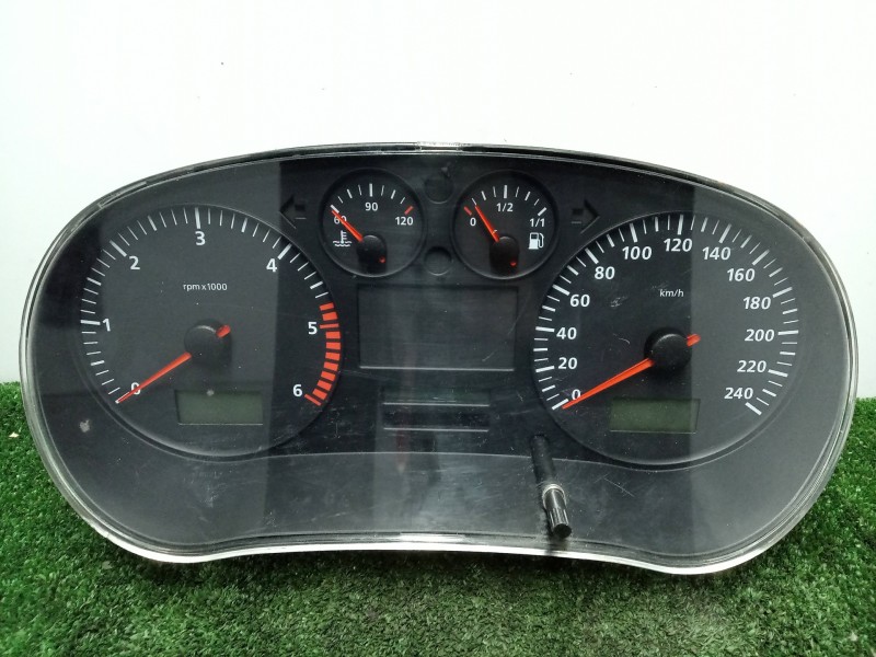 Recambio de cuadro instrumentos para seat leon (1m1) 1.9 tdi referencia OEM IAM 110080074015-W01M0920801B VDO 3.CONECTORES