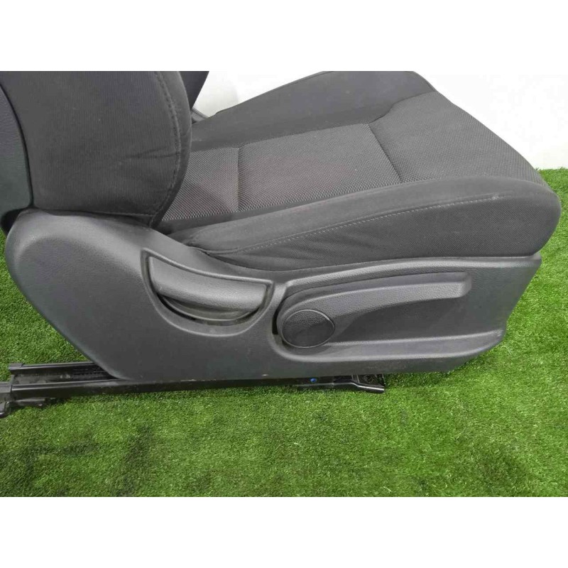 Recambio de asiento delantero derecho para hyundai i40 cw 1.7 crdi cat referencia OEM IAM  REGULACION.MANUAL 