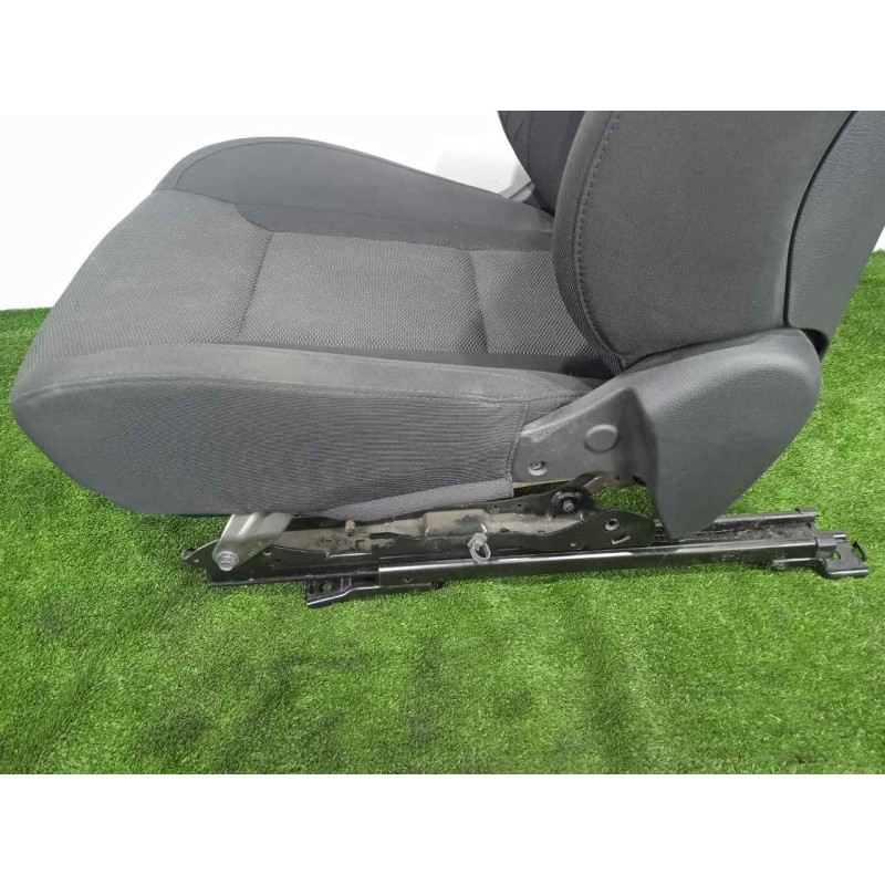 Recambio de asiento delantero derecho para hyundai i40 cw 1.7 crdi cat referencia OEM IAM  REGULACION.MANUAL 