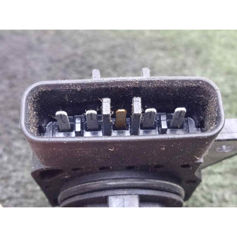 Recambio de caudalimetro para toyota corolla verso (r1) 2.2 turbodiesel cat referencia OEM IAM 222040N010-MB1974003070 5.PINES D
