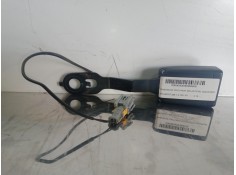 Recambio de enganche cinturon delantero izquierdo para peugeot 208 1.2 12v vti referencia OEM IAM JK2371-9328A  