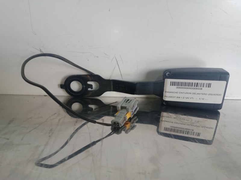 Recambio de enganche cinturon delantero izquierdo para peugeot 208 1.2 12v vti referencia OEM IAM JK2371-9328A  