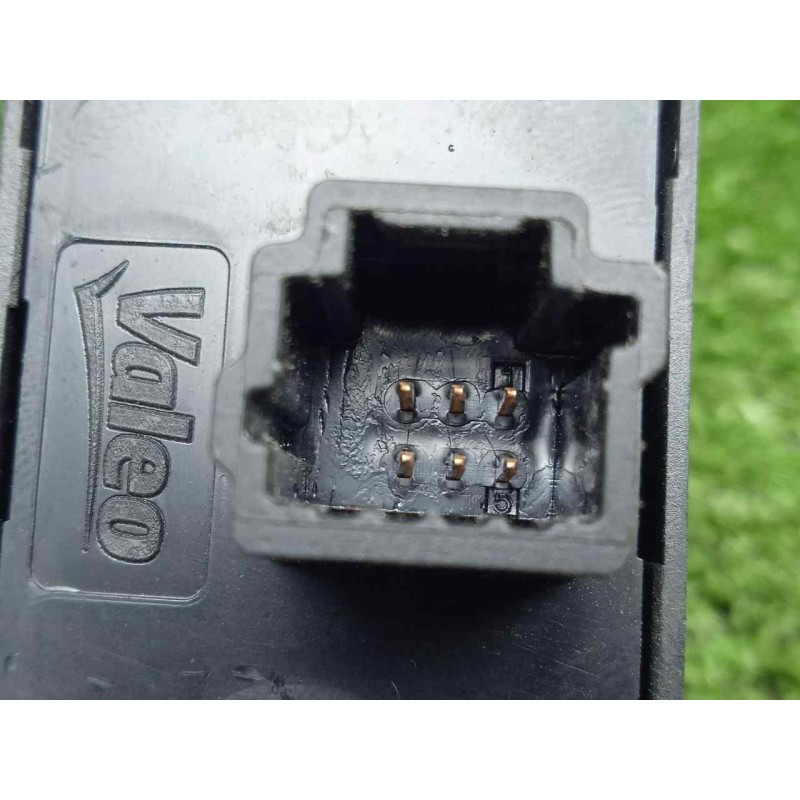 Recambio de warning para dacia dokker 1.5 blue dci diesel fap cat referencia OEM IAM 252905668R 6.PINES 