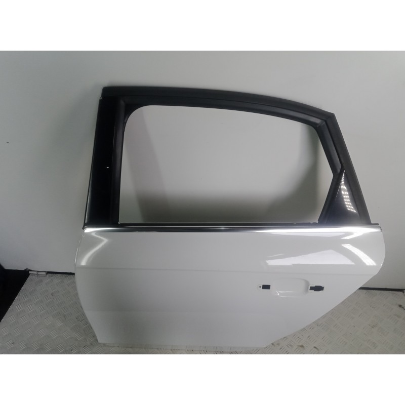 Recambio de puerta trasera izquierda para audi a4 ber. (b8) 1.8 16v tfsi referencia OEM IAM   BLANCO