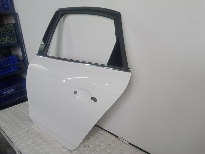 Recambio de puerta trasera izquierda para audi a4 ber. (b8) 1.8 16v tfsi referencia OEM IAM   BLANCO
