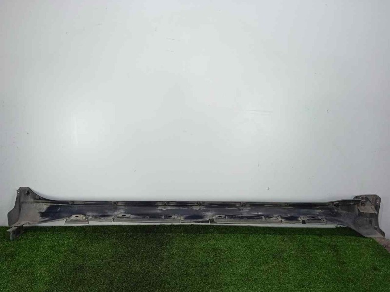 Recambio de estribo para toyota land cruiser (j15) 3.0 turbodiesel cat referencia OEM IAM 7580660090 IZQUIERDO 5.PUERTAS