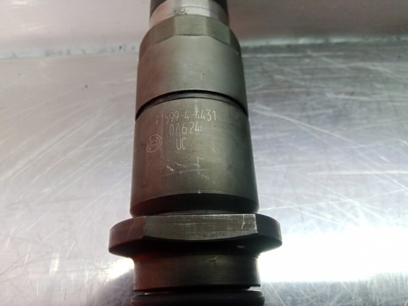 Recambio de inyector para nissan atleon tk3.95 (80.19) referencia OEM IAM F159944431  