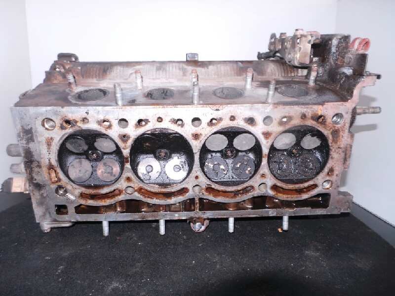 Recambio de culata para renault 19 1.8 16v referencia OEM IAM 9464FDP  