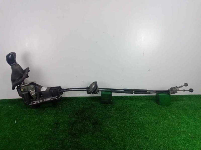 Recambio de palanca cambio para peugeot 208 1.4 hdi fap referencia OEM IAM 9837816580  