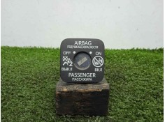 Recambio de mando airbag para toyota land cruiser (j15) 3.0 turbodiesel cat referencia OEM IAM 6906512460 2.PINES 