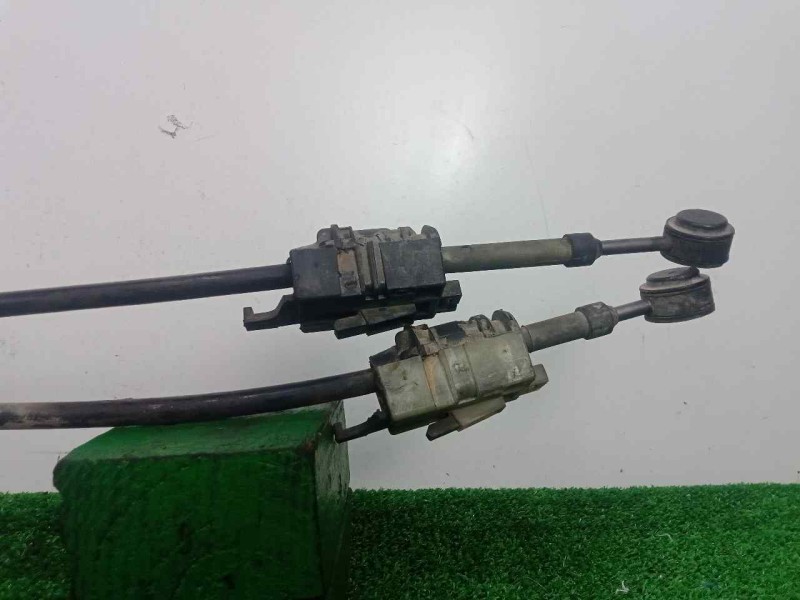 Recambio de palanca cambio para peugeot 208 1.4 hdi fap referencia OEM IAM 9837816580  