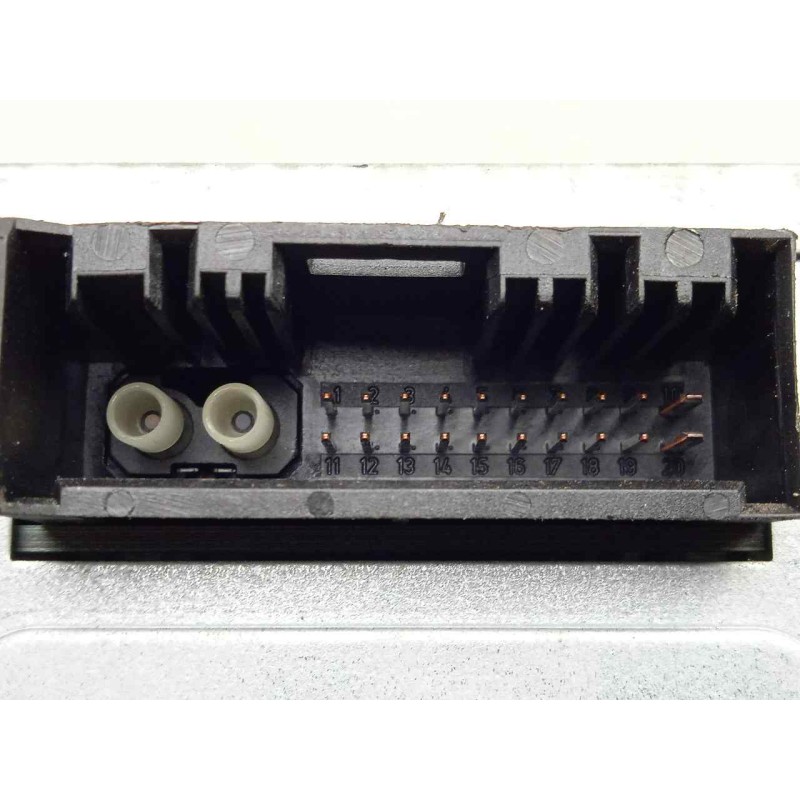Recambio de sistema audio / radio cd para saab 9-3 berlina 1.9 tid cat referencia OEM IAM 12761293-12761293AA  