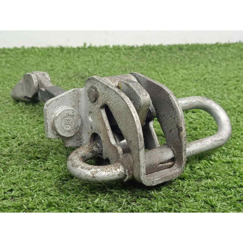 Recambio de retenedor puerta para iveco daily furgón 2.3 diesel cat referencia OEM IAM 3800395 DELANTERA.DERECHA 