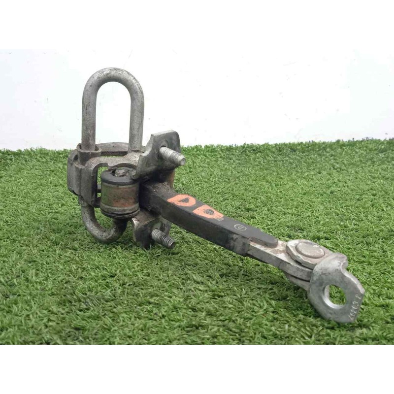 Recambio de retenedor puerta para iveco daily furgón 2.3 diesel cat referencia OEM IAM 3800395 DELANTERA.DERECHA 