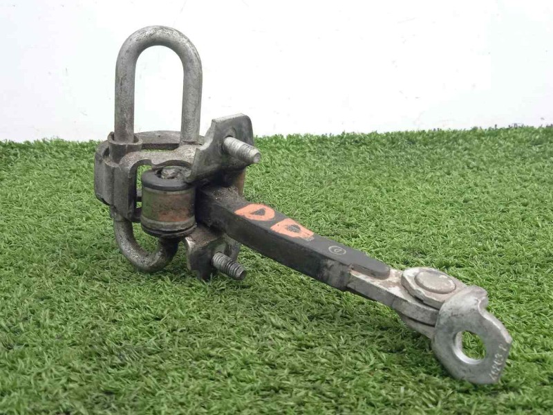 Recambio de retenedor puerta para iveco daily furgón 2.3 diesel cat referencia OEM IAM 3800395 DELANTERA.DERECHA 