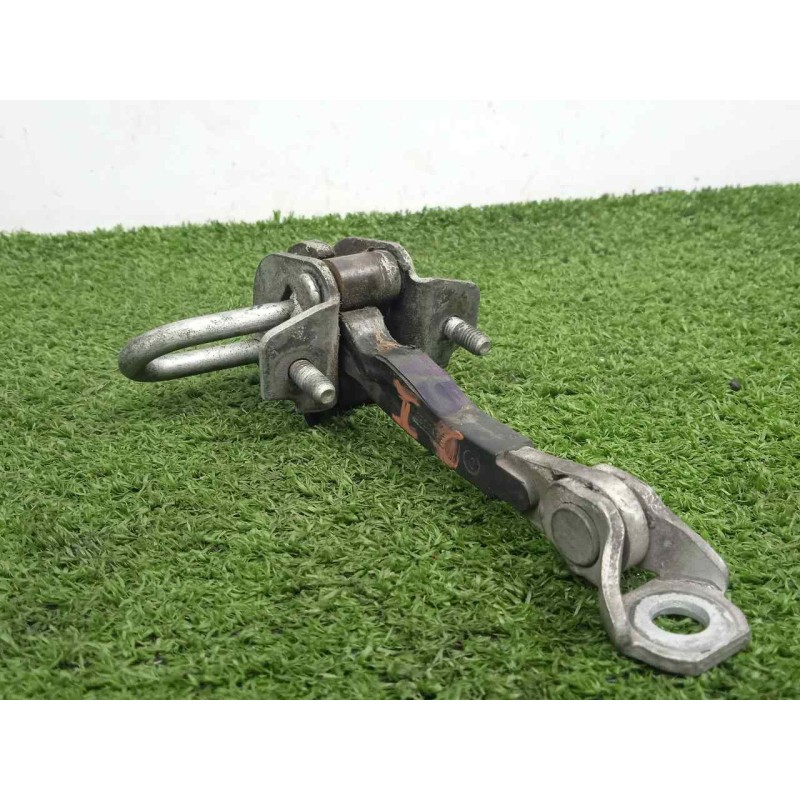 Recambio de retenedor puerta para iveco daily furgón 2.3 diesel cat referencia OEM IAM 3800395 DELANTERO.IZQUIERDO 