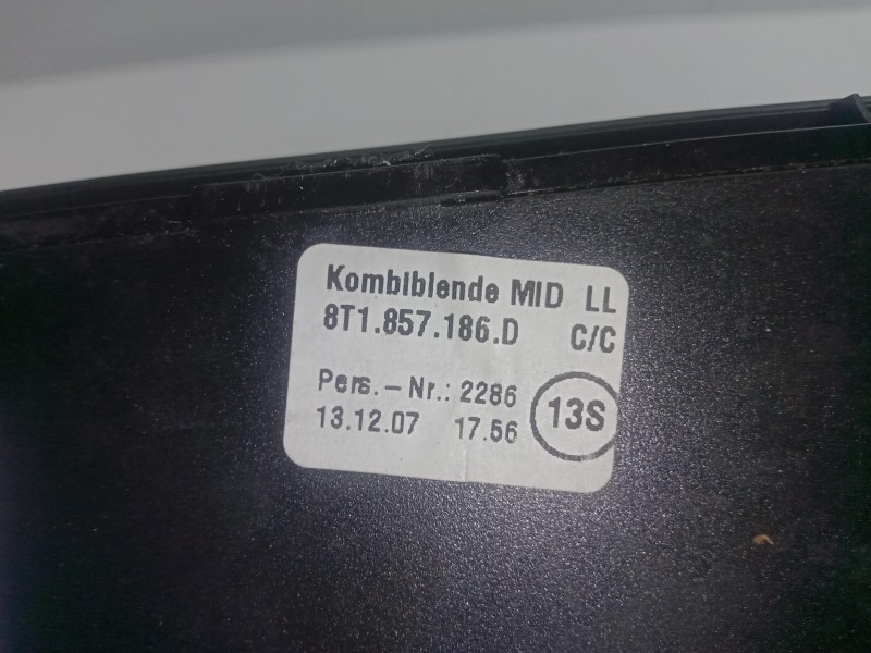 Recambio de moldura para audi a5 coupe (8t) 2.7 v6 24v tdi referencia OEM IAM 8T1857186D-8T1857186  