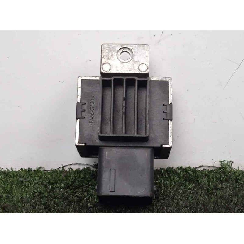 Recambio de caja precalentamiento para peugeot expert kasten 1.6 hdi fap referencia OEM IAM 9663824880-AV6112A343BA  