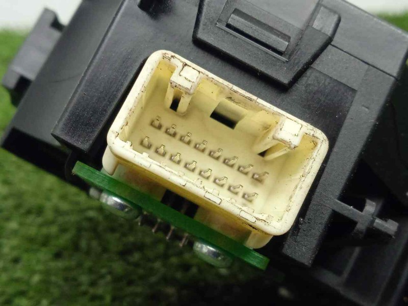 Recambio de mando limpia para mazda 2 lim. (de) 1.3 16v cat referencia OEM IAM DF7166128  