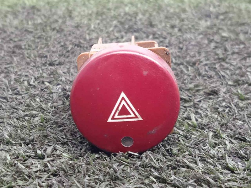 Recambio de warning para citroën xsara coupe 1.6 16v cat (nfu / tu5jp4) referencia OEM IAM SINREFERENCIA  